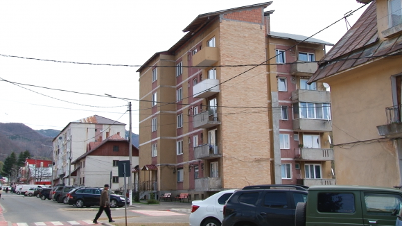 Video|Continuă reabilitarea blocurilor în Cavnic Video|Continuă reabilitarea blocurilor în Cavnic