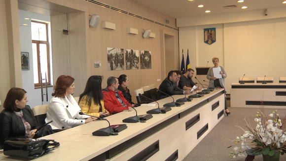 Video|Campanie de curățenie în Sighet, la care pun umărul și elevii Video|Campanie de curățenie în Sighet, la care pun umărul și elevii
