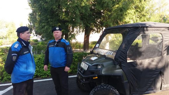 VIDEO | Sfaturi de la jandarmi pentru turiștii care merg la munte în minivacanța de Paști VIDEO | Sfaturi de la jandarmi pentru turiștii care merg la munte în minivacanța de Paști