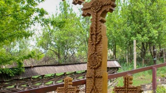 Troița de la Muzeul Satului a fost sfințită în prezența a numeroși maramureșeni