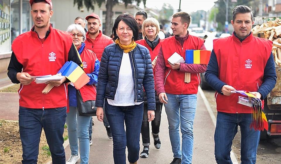 Crina Chilat (PSD): Duminică, 26 mai, votați patrioți pentru Parlamentul European! Crina Chilat (PSD): Duminică, 26 mai, votați patrioți pentru Parlamentul European!