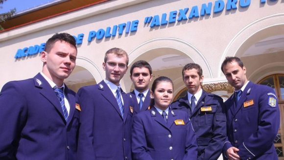 VIDEO | Câte locuri s-au aprobat pentru Academia de Poliție și școlile de agenți și subofițeri ale MAI VIDEO | Câte locuri s-au aprobat pentru Academia de Poliție și școlile de agenți și subofițeri ale MAI