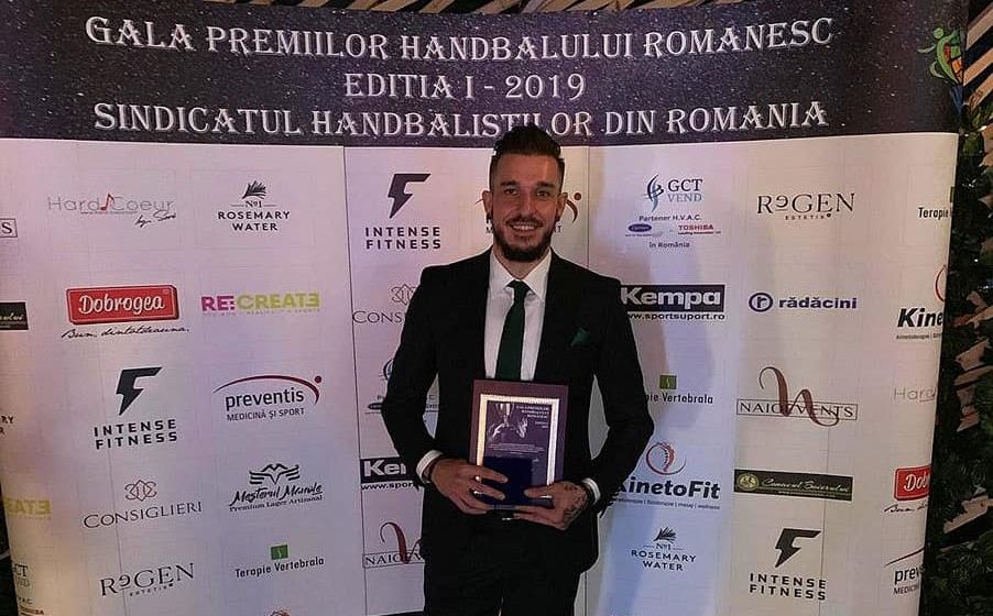 Alexandru Csepreghi, de la Minaur, declarat cel mai bun jucător din țară la Gala premiilor handbalului românesc