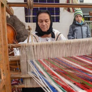 VIDEO | GALERIE FOTO | Maramureșul i-a prezentat Europei tradițiile sale, în cadrul evenimentului “Fete de l’Europe” VIDEO | GALERIE FOTO | Maramureșul i-a prezentat Europei tradițiile sale, în cadrul evenimentului “Fete de l’Europe”