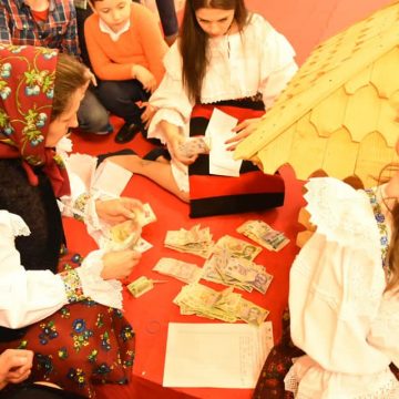 VIDEO | Se construiește o casă pentru o familie nevoiașă din Oncești VIDEO | Se construiește o casă pentru o familie nevoiașă din Oncești