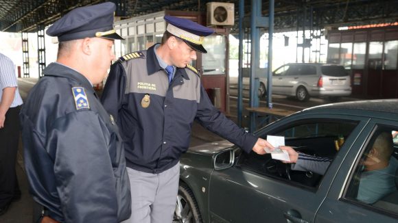 Trafic întrerupt tremporar la granița cu Ungaria