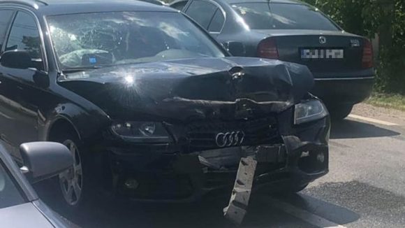Carambol în Lăpușel: o femeie a fost rănită și patru autovehicule au fost avariate Carambol în Lăpușel: o femeie a fost rănită și patru autovehicule au fost avariate