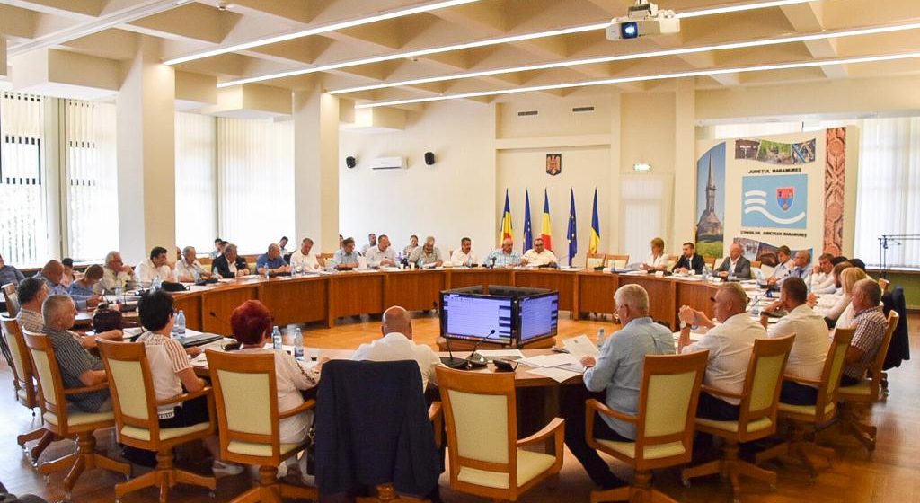 19 proiecte de hotărâre, intens dezbătute în ședința ordinară a Consiliului Județean, au fost adoptate de aleșii județeni 19 proiecte de hotărâre, intens dezbătute în ședința ordinară a Consiliului Județean, au fost adoptate de aleșii județeni