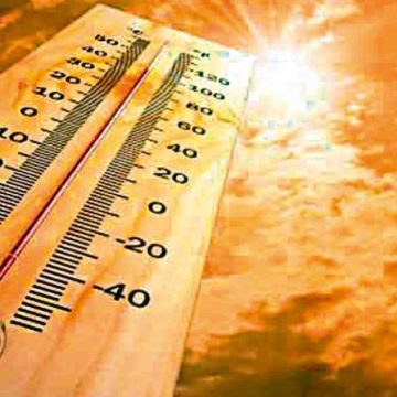 Indicele de confort temperatura-umezeală a atins pragul critic de 80 de unitati în Baia Mare Indicele de confort temperatura-umezeală a atins pragul critic de 80 de unitati în Baia Mare