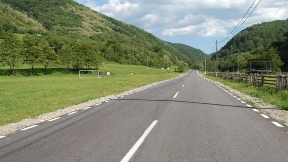 Rugămintea drumarilor către șoferi în vreme de caniculă Rugămintea drumarilor către șoferi în vreme de caniculă
