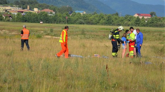 Exercițiu combinat desfășurat cu succes la producerea unui accident aviatic pe pista aeroportului internațional Exercițiu combinat desfășurat cu succes la producerea unui accident aviatic pe pista aeroportului internațional