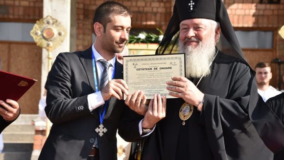 Înaltpreasfințitul Părinte Andrei Andreicuț a fost numit Cetățean de Onoare al Județului Maramureș Înaltpreasfințitul Părinte Andrei Andreicuț a fost numit Cetățean de Onoare al Județului Maramureș