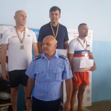 Locul I pentru jandarmii maramureşeni la Campionatul Naţional de Înot al M.A.I.