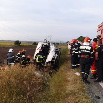 Accident cumplit: Trei persoane au murit, în urma unei pătrunderi pe contrasens