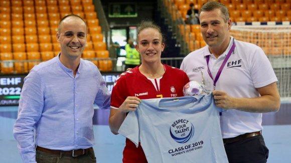 Andreea Popa, de la CS Minaur Baia Mare – în proiectul Respect your Talent Andreea Popa, de la CS Minaur Baia Mare – în proiectul Respect your Talent