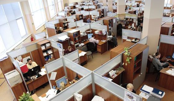 Un angajat român din cinci pleacă în primele 100 de zile. Atmosfera de echipă şi managementul defectuos, printre principalele cauze Un angajat român din cinci pleacă în primele 100 de zile. Atmosfera de echipă şi managementul defectuos, printre principalele cauze