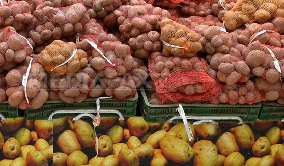 Inflaţia este în scădere, dar preţurile la legume cresc. La cartofi valorile urcă galopant/ Cu cât plătesc mai mult cumpărătorii