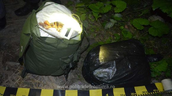 Prinsă la graniță cu 100 de kilograme de chihlimbar