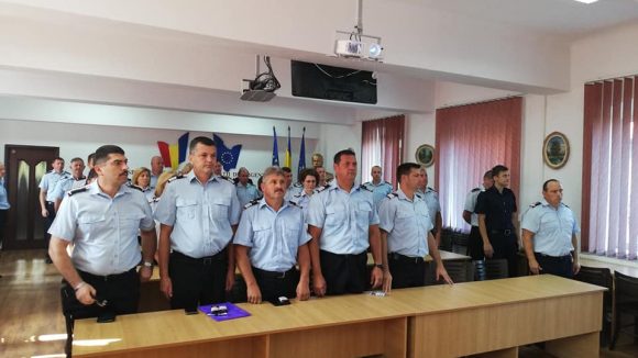 Zeci de înaintări în grad la ISU Zeci de înaintări în grad la ISU