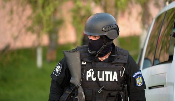 Legea pentru sporirea atribuţiilor poliţiştilor, iniţiată de Carmen Dan, a fost adoptată Legea pentru sporirea atribuţiilor poliţiştilor, iniţiată de Carmen Dan, a fost adoptată