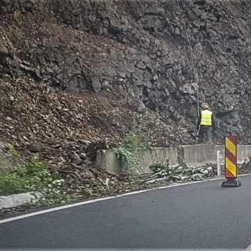 Atenție șoferi! Au început lucrările de punere în siguranță a circulației rutiere pe DN 18 Atenție șoferi! Au început lucrările de punere în siguranță a circulației rutiere pe DN 18