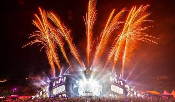 Neversea 2019 începe astăzi: Cine sunt cei 200 de artişti care vor urca pe scena celui mai mare festival de pe plajă din Europa
