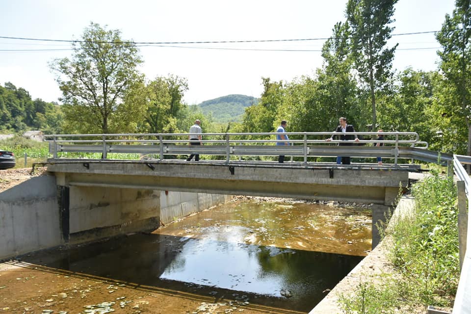 VIDEO | Două poduri peste râul Bârsău au fost finalizate în Valea Chioarului