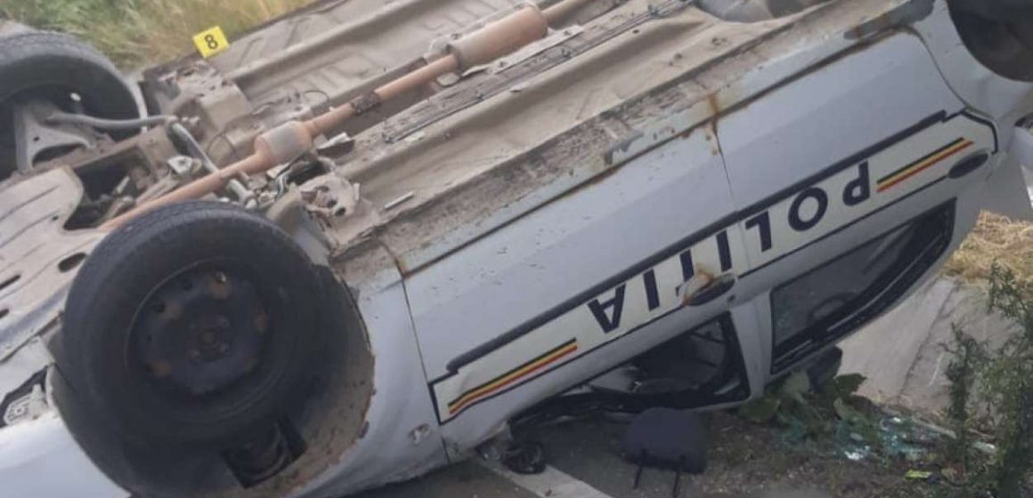 La volanul autovehiculului urmărit de către autospeciala de poliție care s-a răsturnat joi la iesire din Vadu Izei se afla o femeie de 40 de ani La volanul autovehiculului urmărit de către autospeciala de poliție care s-a răsturnat joi la iesire din Vadu Izei se afla o femeie de 40 de ani