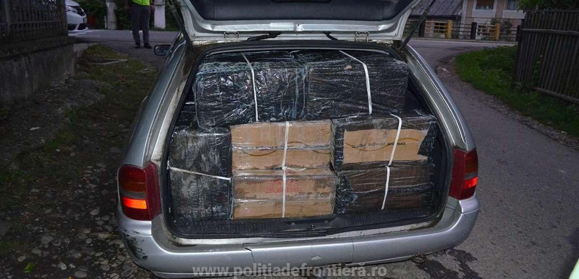 Mii de pachete de țigări abandonate au fost găsite de polițiștii de frontieră în ultimele zile