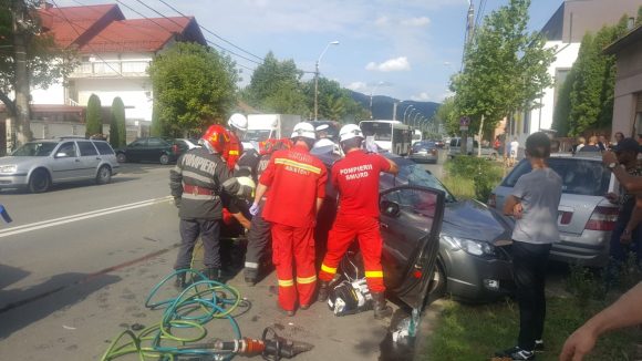 (FOTO) Accident grav în Baia Mare (FOTO) Accident grav în Baia Mare