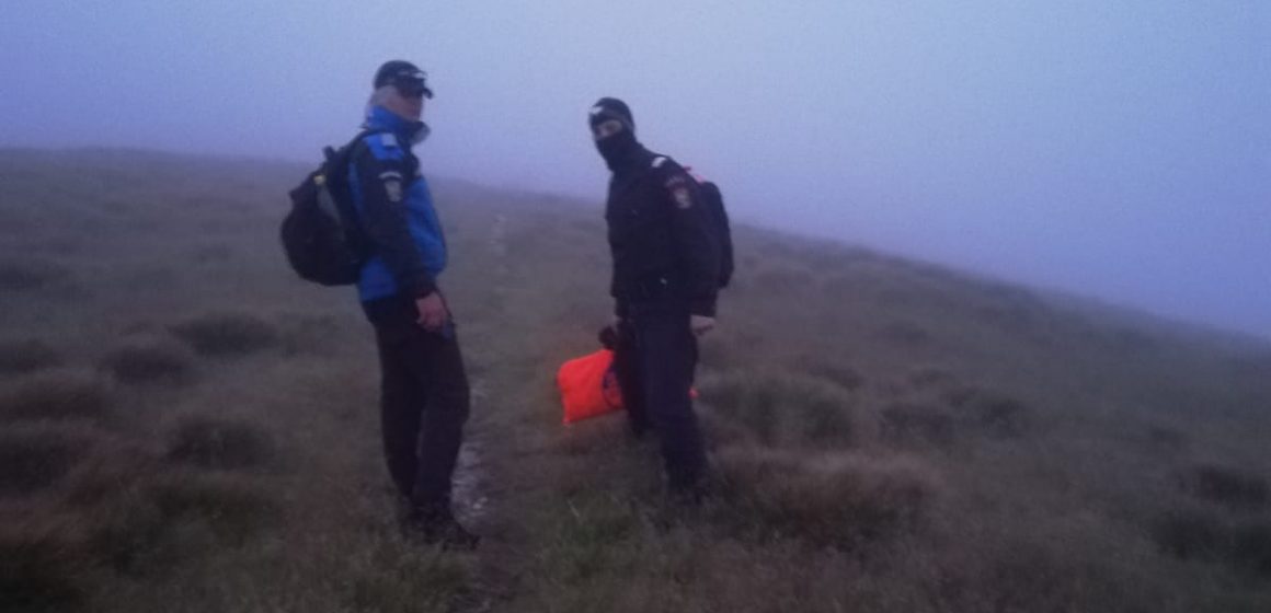 VIDEO | Acțiune de amploare în munți pentru salvarea a două turiste rătăcite VIDEO | Acțiune de amploare în munți pentru salvarea a două turiste rătăcite