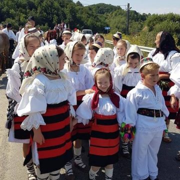 Bani pentru 11 localități pentru evenimente cultural-educaționale