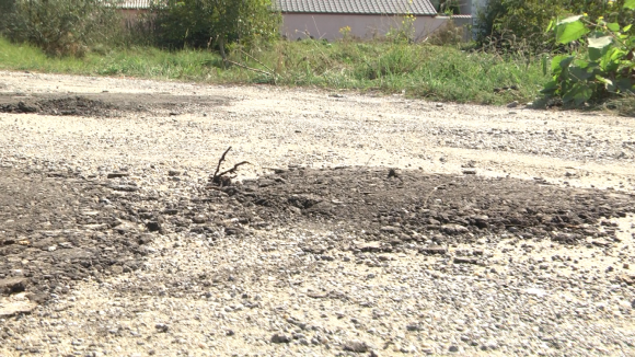 Sighetenii de pe strada Tepliței, nemulțumiți de lucrările de reparații