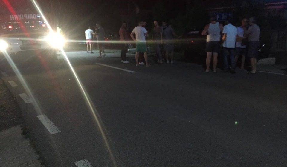 Trei răniți într-un accident petrecut în Satulung