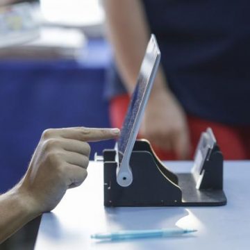 AEP: Numărul alegătorilor înregistrați pentru votul în străinătate este dezamăgitor de mic AEP: Numărul alegătorilor înregistrați pentru votul în străinătate este dezamăgitor de mic
