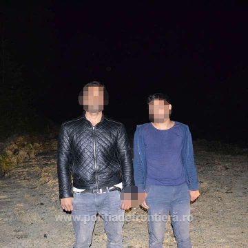 Pakistanezi care au trecut ilegal granița, reținuți de polițiști de frontieră ai ITPF Sighet Pakistanezi care au trecut ilegal granița, reținuți de polițiști de frontieră ai ITPF Sighet