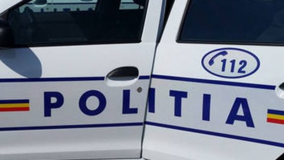 Bărbatul care a lovit ieri cu mașina un polițist a fost arestat Bărbatul care a lovit ieri cu mașina un polițist a fost arestat