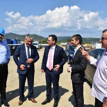 Miniștri ai Guvernului Dăncilă – vizită la investiția de 140 de milioane de euro derulată la Tăuții Măgherăuș de UAC Miniștri ai Guvernului Dăncilă – vizită la investiția de 140 de milioane de euro derulată la Tăuții Măgherăuș de UAC