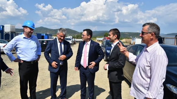 Miniștri ai Guvernului Dăncilă – vizită la investiția de 140 de milioane de euro derulată la Tăuții Măgherăuș de UAC