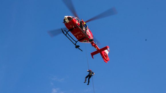 Antrenament pentru căutarea și salvarea celor rătăciți în zone montane greu accesibile