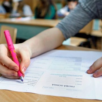 În anul școlar 2019-2020, evaluările naționale de la finalul claselor a II-a, a IV-a și a VI-a se vor desfășura în perioada 11 – 28 mai 2020 În anul școlar 2019-2020, evaluările naționale de la finalul claselor a II-a, a IV-a și a VI-a se vor desfășura în perioada 11 – 28 mai 2020
