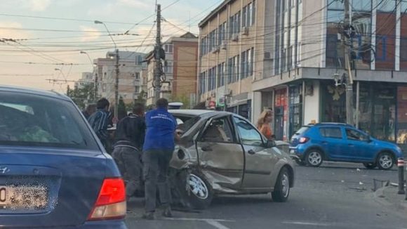 Două accidente, o persoană a ajuns la spital
