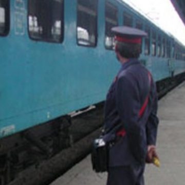 Trecereea la ora de iarnă aduce modificări în mersul trenurilor