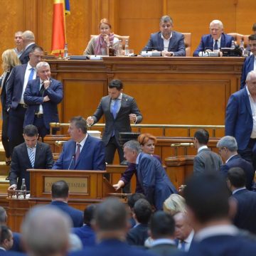 Moțiunea semnată de USR, sfârșitul Guvernului Dăncilă. Duruș:  „România s-a eliberat”