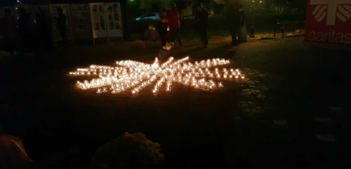 Sighetenii au aprins candele ale solidarității