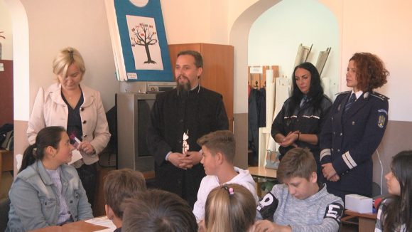 VIDEO | Elevii de la Școala Gimnazială “Mircea Vulcănescu” Bârsana au participat la proiectul “Siguranța ta contează”