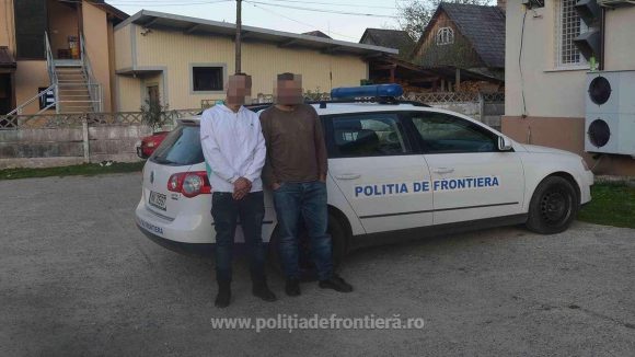 Un algerian și un tunisian care au trecut ilegal granița, reținuți de lucrători ai ITPF Sighet Un algerian și un tunisian care au trecut ilegal granița, reținuți de lucrători ai ITPF Sighet