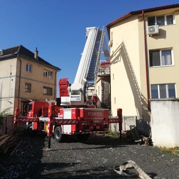 Patru incendii în ultimele 24 de ore Patru incendii în ultimele 24 de ore