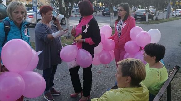 USR ajută maramureșencele să conștientizeze importanța depistării precoce a cancerului la sân USR ajută maramureșencele să conștientizeze importanța depistării precoce a cancerului la sân