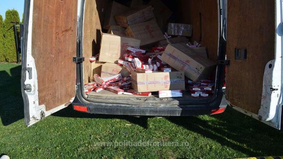 S-au confiscat țigări de contrabandă de peste 385.000 de lei